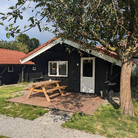 The Bee - Trekkershuts & Apartment Opperdoes Екстериор снимка