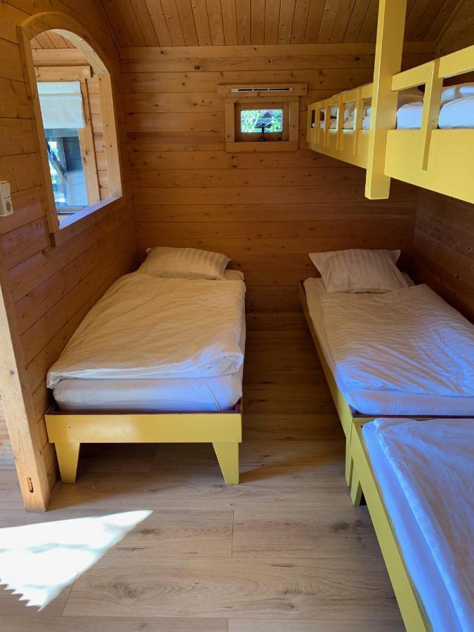 The Bee - Trekkershuts & Apartment Opperdoes Екстериор снимка